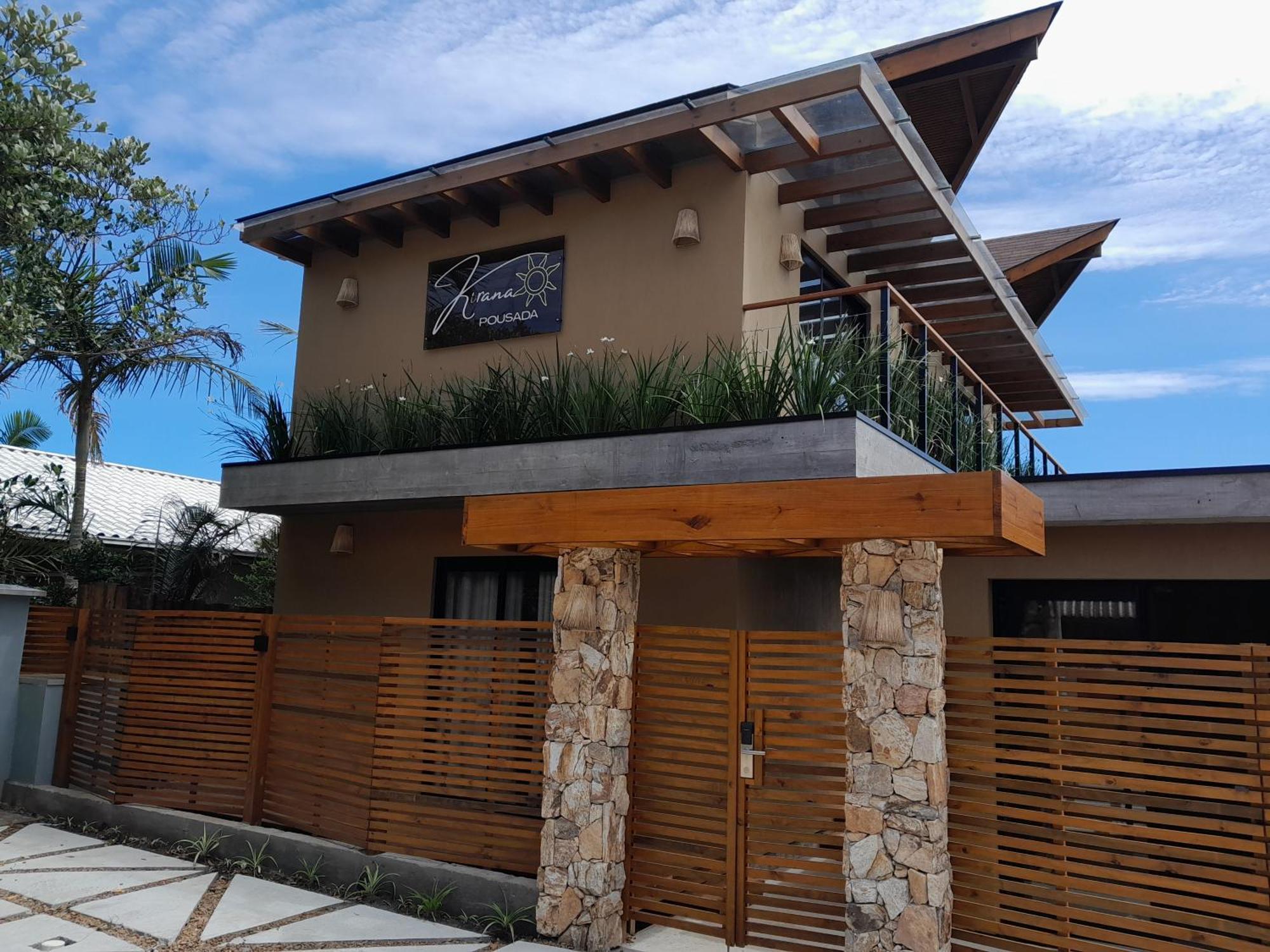 Pousada Kirana Praia do Rosa Ngoại thất bức ảnh